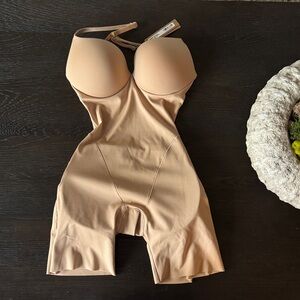 SKIMS ULTIMATE BODY PUSH-UP BUTT ENHANCING PADDED MID THIGH BODYSUIT | CLAY